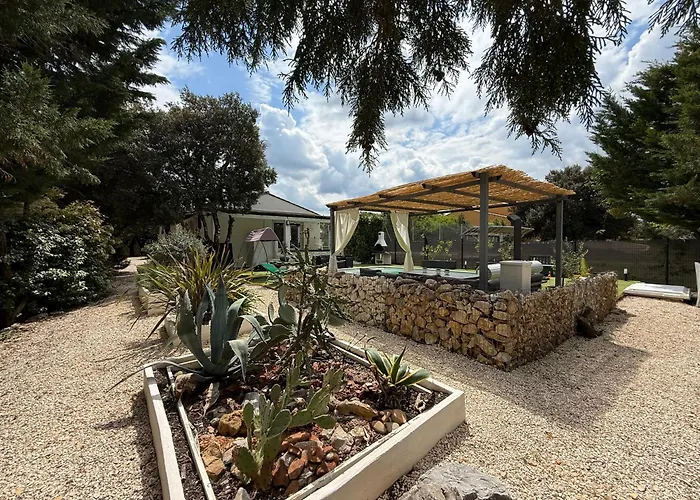 Vila Carpediem Cevennes - Piscine & Terrain Tennis Méjannes-le-Clap